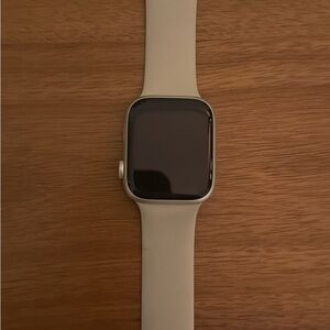 Apple Watch Series 7 GPS + Cellular Aluminum 45 mm